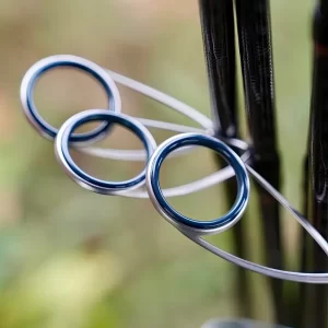 Cận cảnh hệ thống khoen Fuji chính hãng, chống xoắn, tản nhiệt tốt trên cần câu LK Special