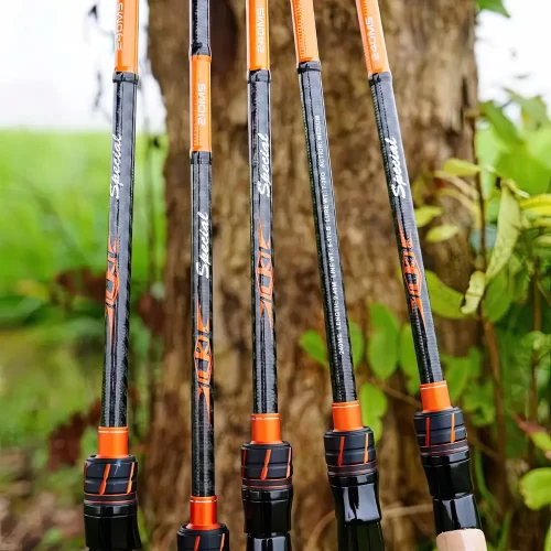 Thiết kế carbon xoắn công nghệ cao, chống vặn xoắn và tăng độ cứng cho cần câu LK Special Cá Mập