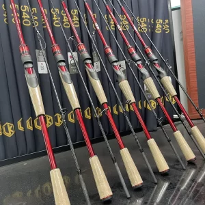 Dàn cần câu lure LK Cán gỗ phiên bản máy ngang với thiết kế súng có cò