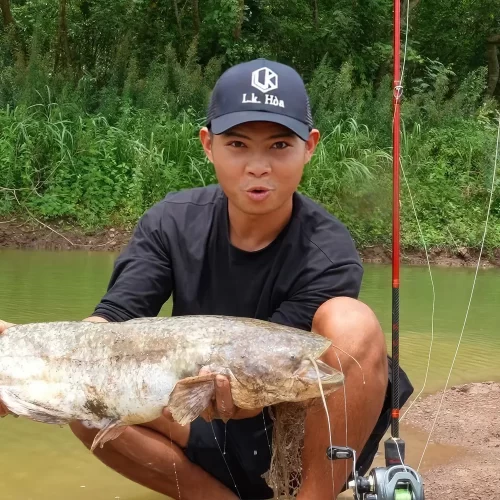 Cần thủ LK Hòa cầm cá khủng trải nghiệm thực tế cần câu lure SV Pro 2025