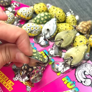 Thử nghiệm độ mềm mịn và đàn hồi của lớp cao su mồi câu lure Rùa LK