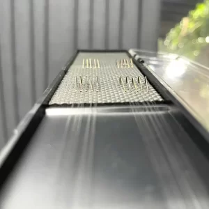 Thẻo Rô chép LK góc nhìn ngang minh họa độ sắc bén của mũi lưỡi và độ mảnh của dây Nylon