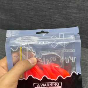 Mồi mềm Skipping mực nhỏ đi kèm lưỡi G-hook cao cấp chịu lực tốt chống gỉ sét khi câu lóc bông