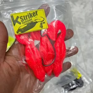 Mồi mềm skipping strike màu hồng đậm kèm lưỡi câu sắc bén chuyên dùng ném lướt gầm nhà gầm cầu