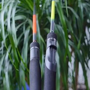 Thiết kế pat giữ máy chắc chắn và tay cầm mút EVA của cần câu lure TWO LK