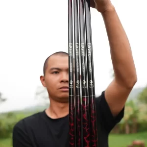 Cận cảnh thiết kế sang trọng của thân cần rô chép LK Hòa 2026