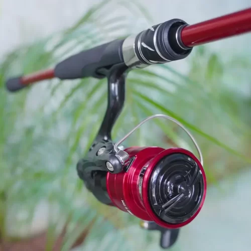 Combo câu lure cần Cheap LK máy Daiwa MG khi lắp ráp hoàn thiện phôi cần carbon