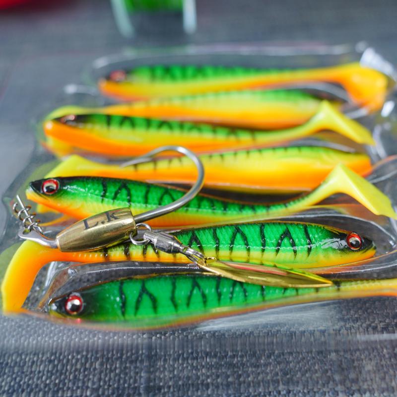 Combo câu lure cần Cheap LK máy Daiwa RS có vỉ mồi mềm NFF phôi cá xanh đuôi vàng