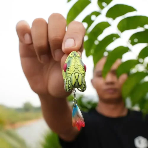Mồi Câu Lure Rắn LK Snake phối màu vàng xanh bắt mắt cùng mắt đỏ tạo điểm nhấn